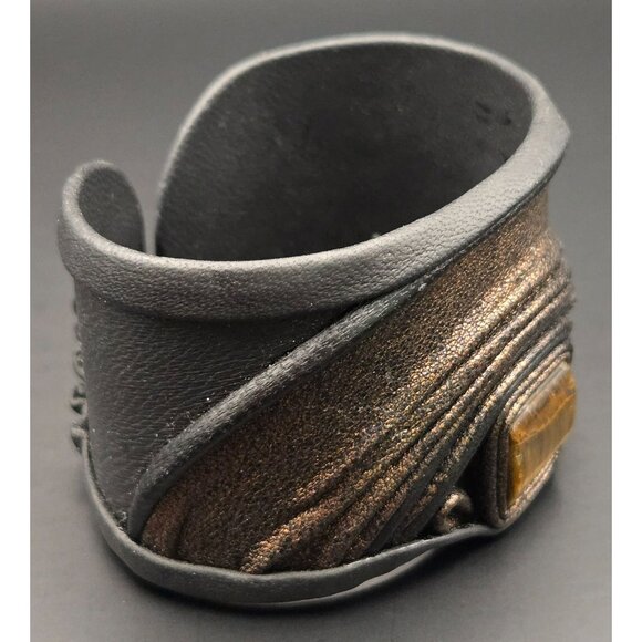 Handmade Leather Bracelet with Tiger's Eye Stone - Picture 7 of 9